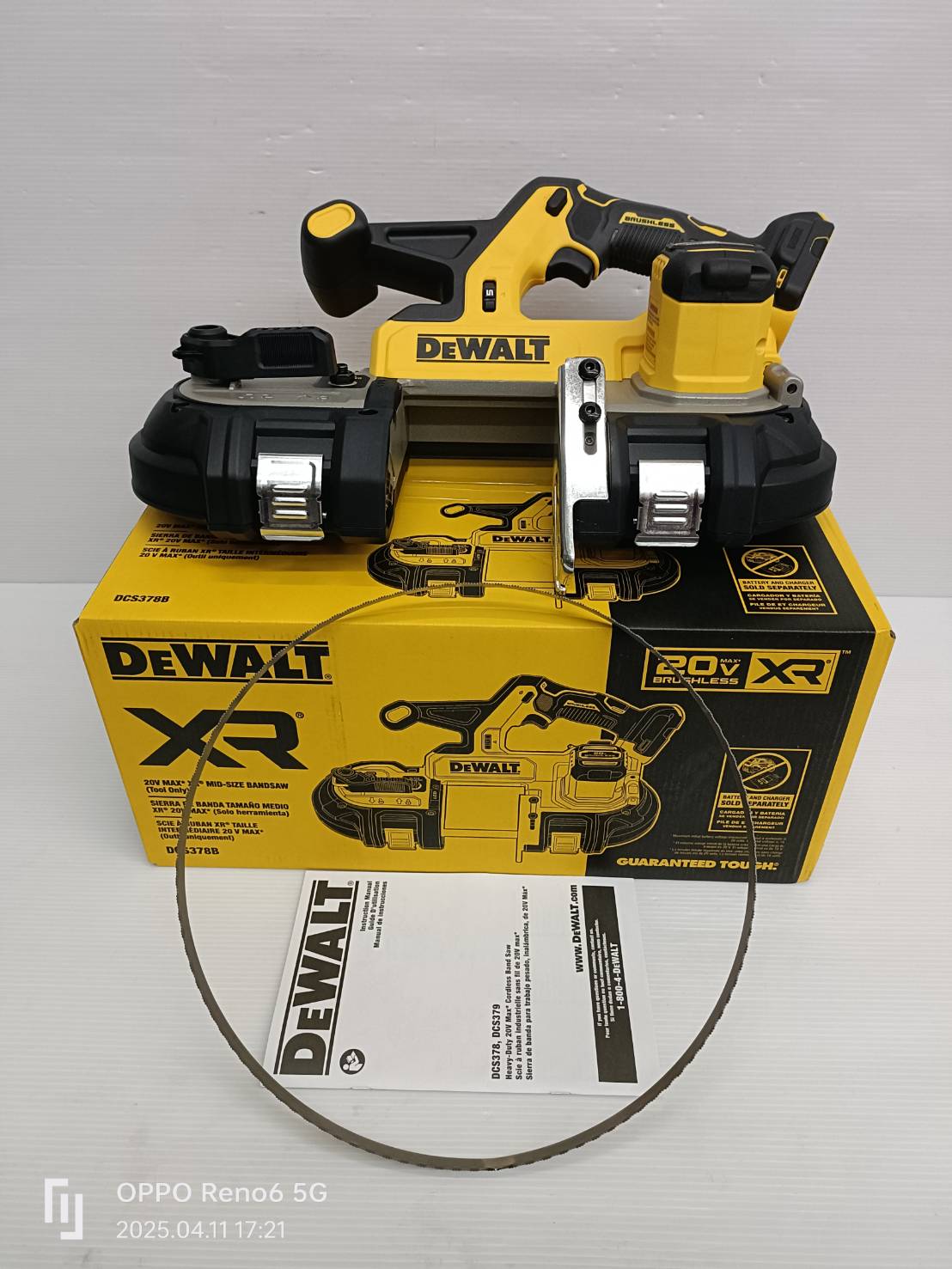 เลื่อยสายพายมือเดียว 20V DCS378B DEWALT