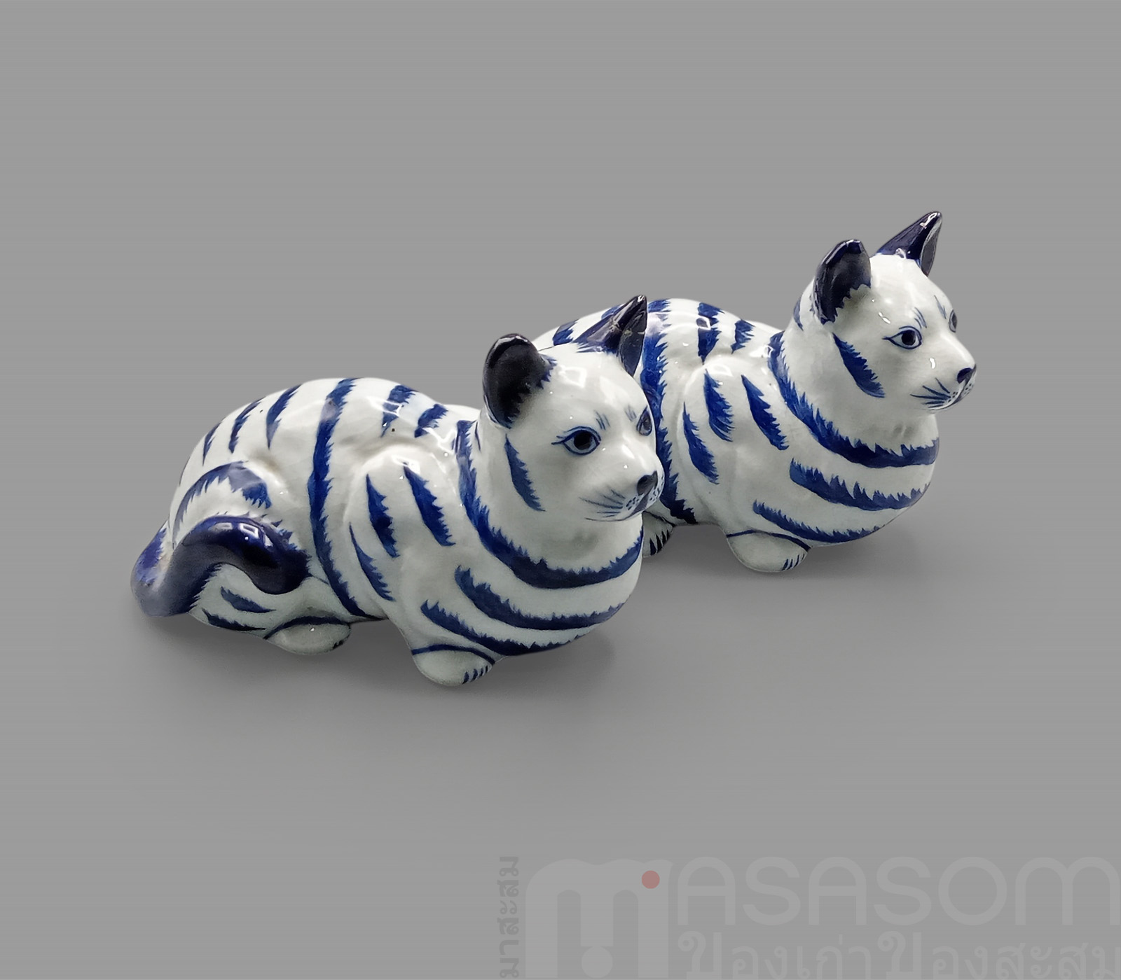 ตุ๊กตารูปแมวเซรามิค