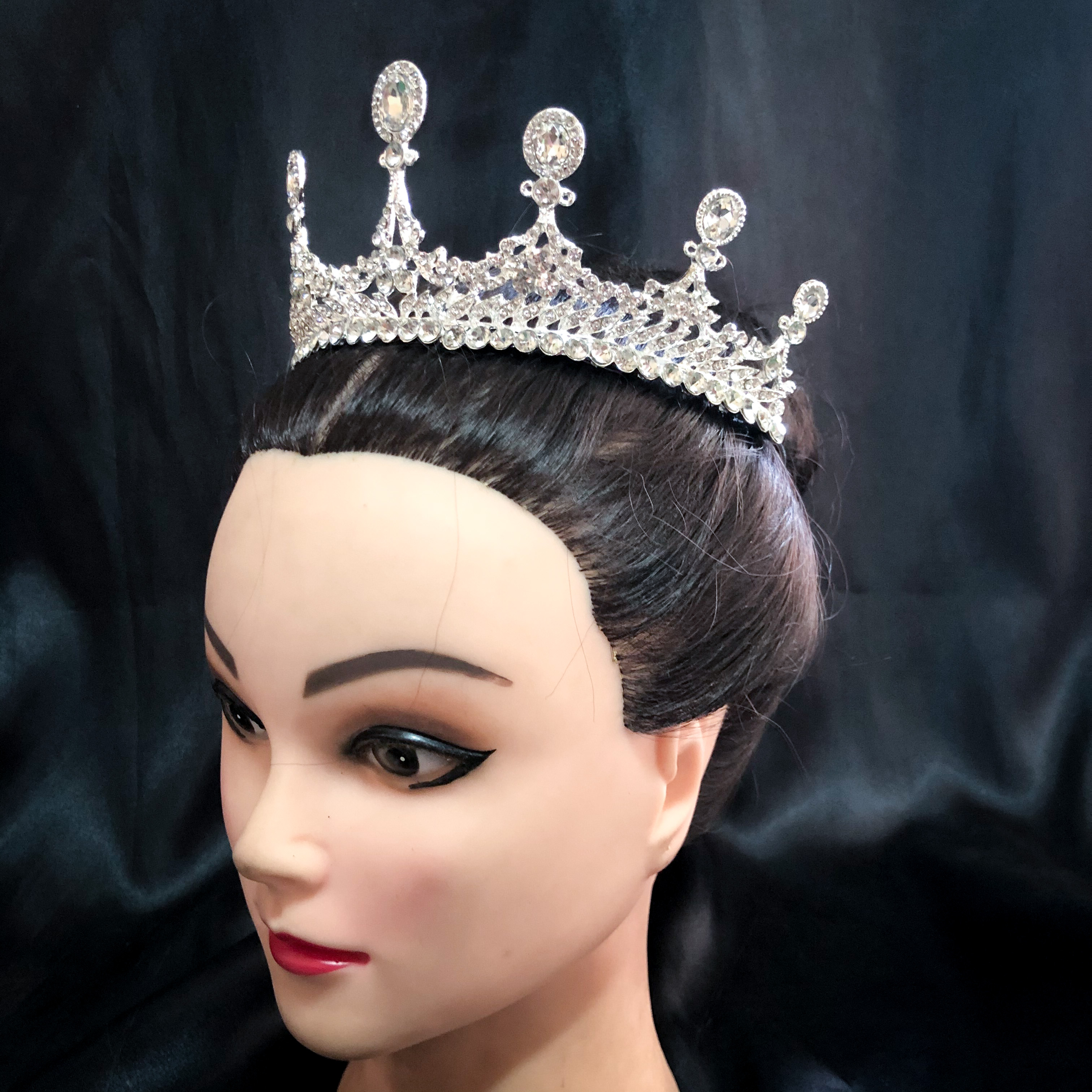 (พร้อมส่ง) เทียร่า 300 สีเงิน มงกุฎนางงาม มงกุฎเจ้าหญิง งานสวย ปราณีต QCเพชรทุกเม็ด สินค้าพร้อมส่งจากไทย