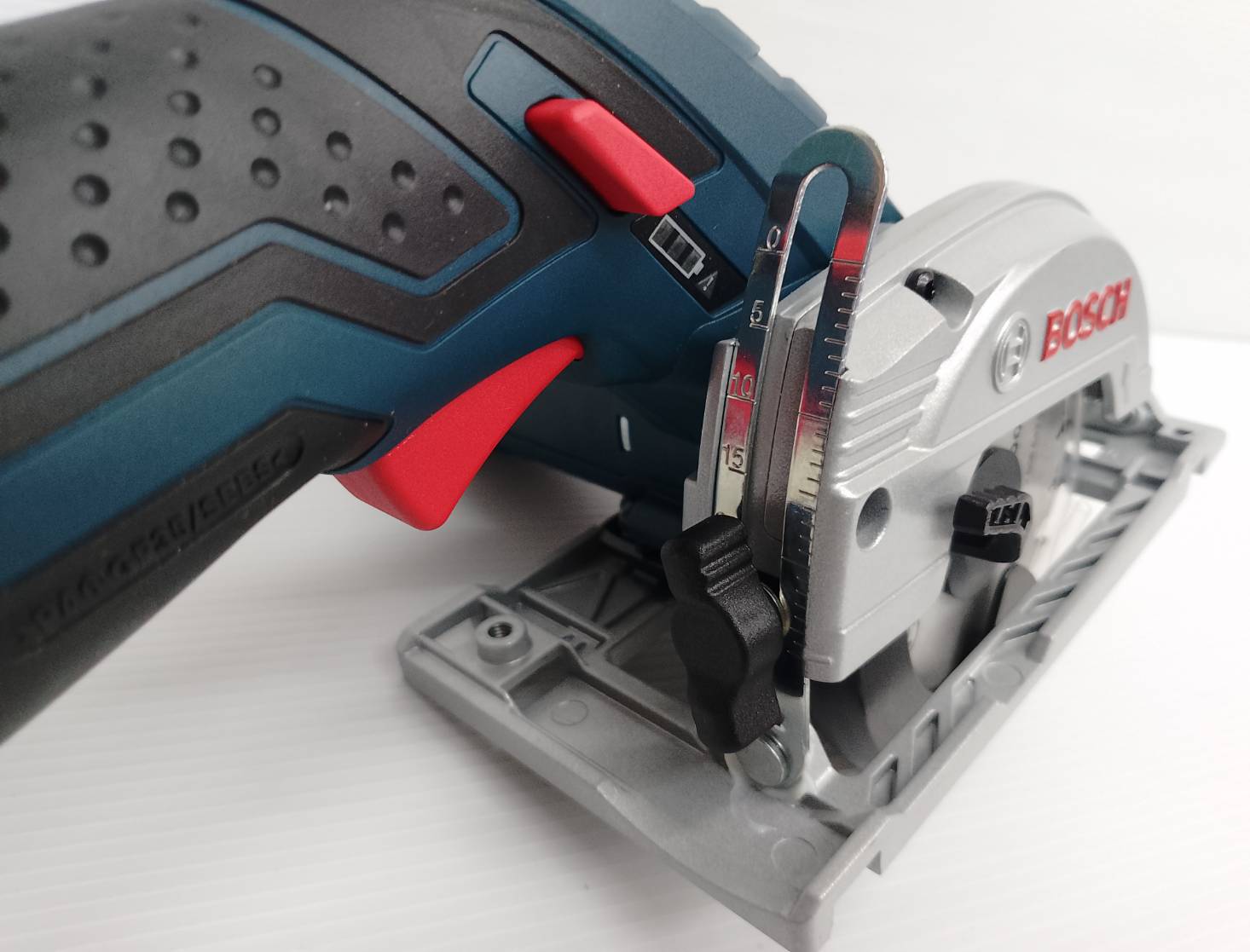 เลื่อยวงเดือน3"ไร้สาย GKS12V-Li BOSCH SOLO