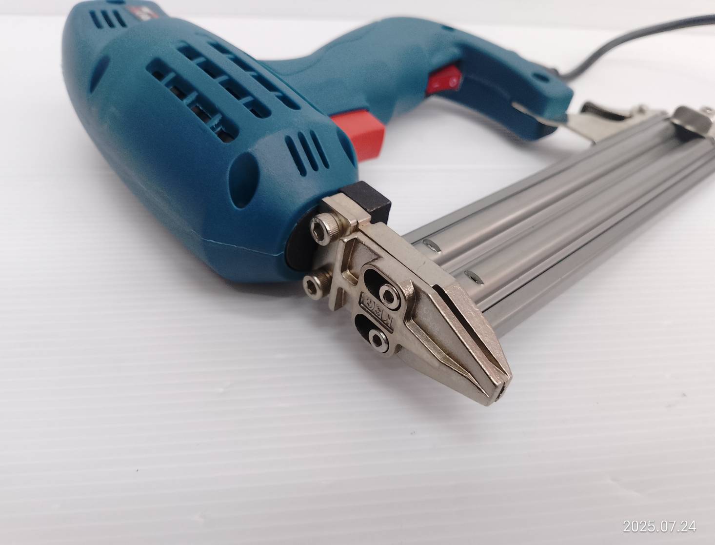 EUROX ปืนยิงแม็กไฟฟ้า ขาเดียว F30