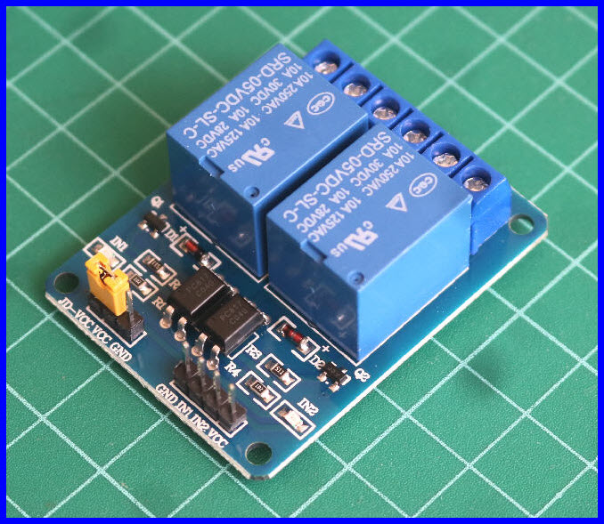 1x แผงวงจรรีเลย์แบบมีออปโต้ DC 5V 2 ช่อง 10A 250V Relay