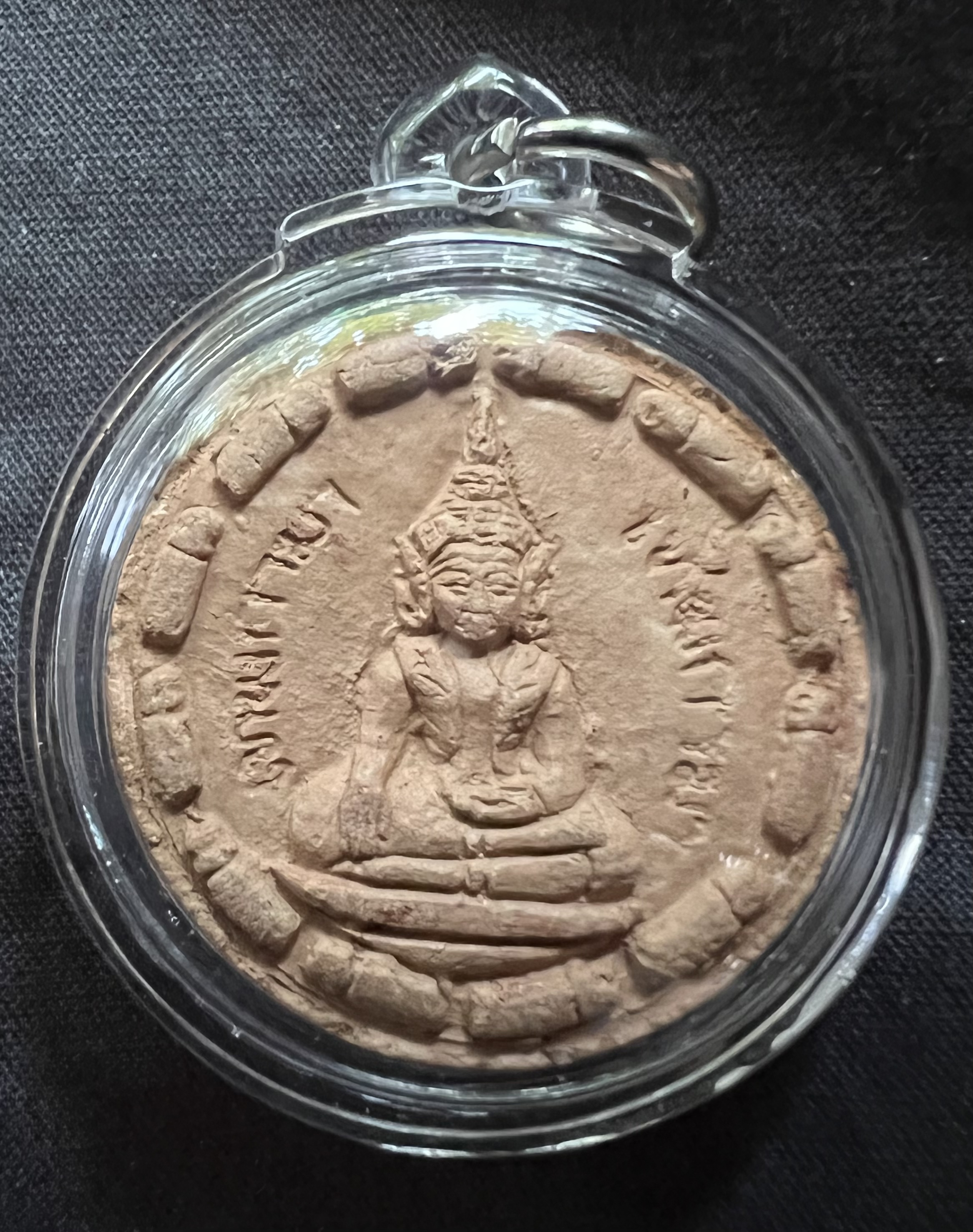 เทพกามา หลังพระแม่อุมาเทวี เนื้อดิน ครูบาคำเป็ง สุดยอดเมตตามหาเสน่ห์ มหานิยม เลี่ยมกันน้ำพร้อมใช้