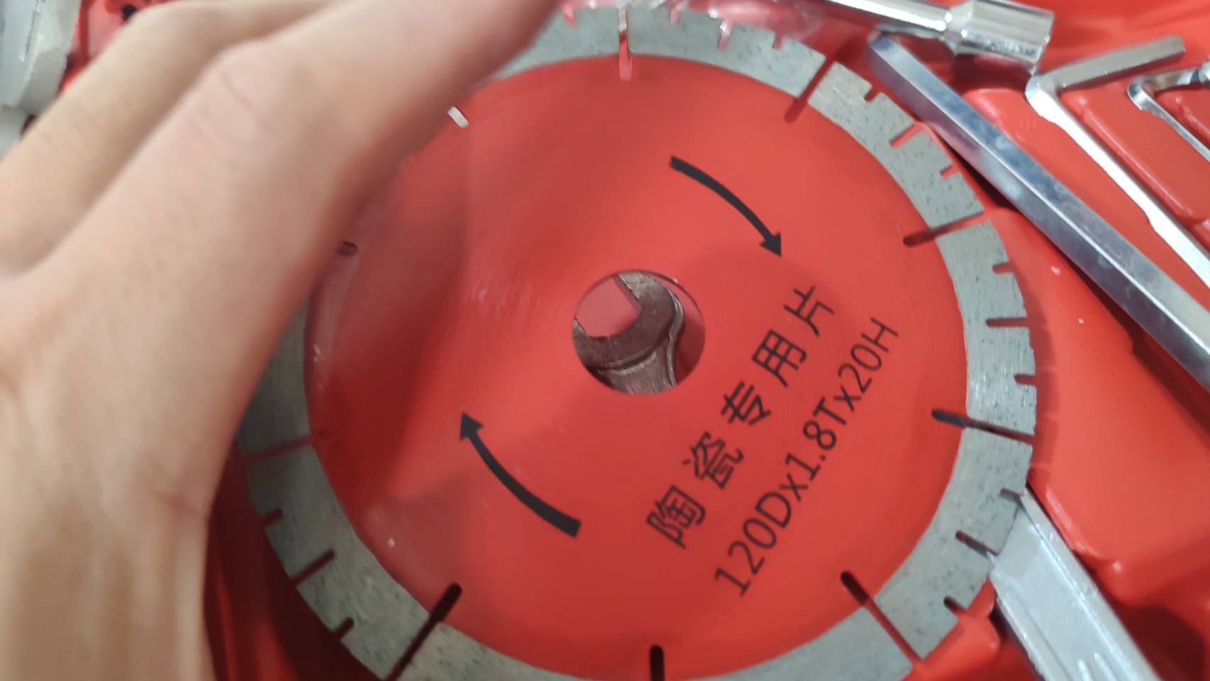 โต๊ะตัดกระเบื้อง1.2 ม.พร้อมขาตั้ง. 9232 POLO