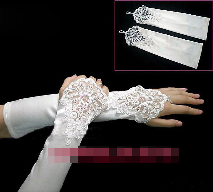 (พร้อมส่ง) ถุงมือ 014