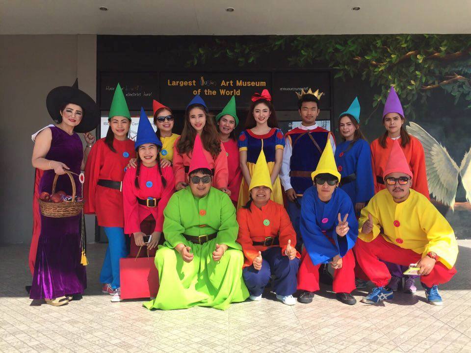 ชุดคนแคระทั้ง 7 @ สโนไวท์