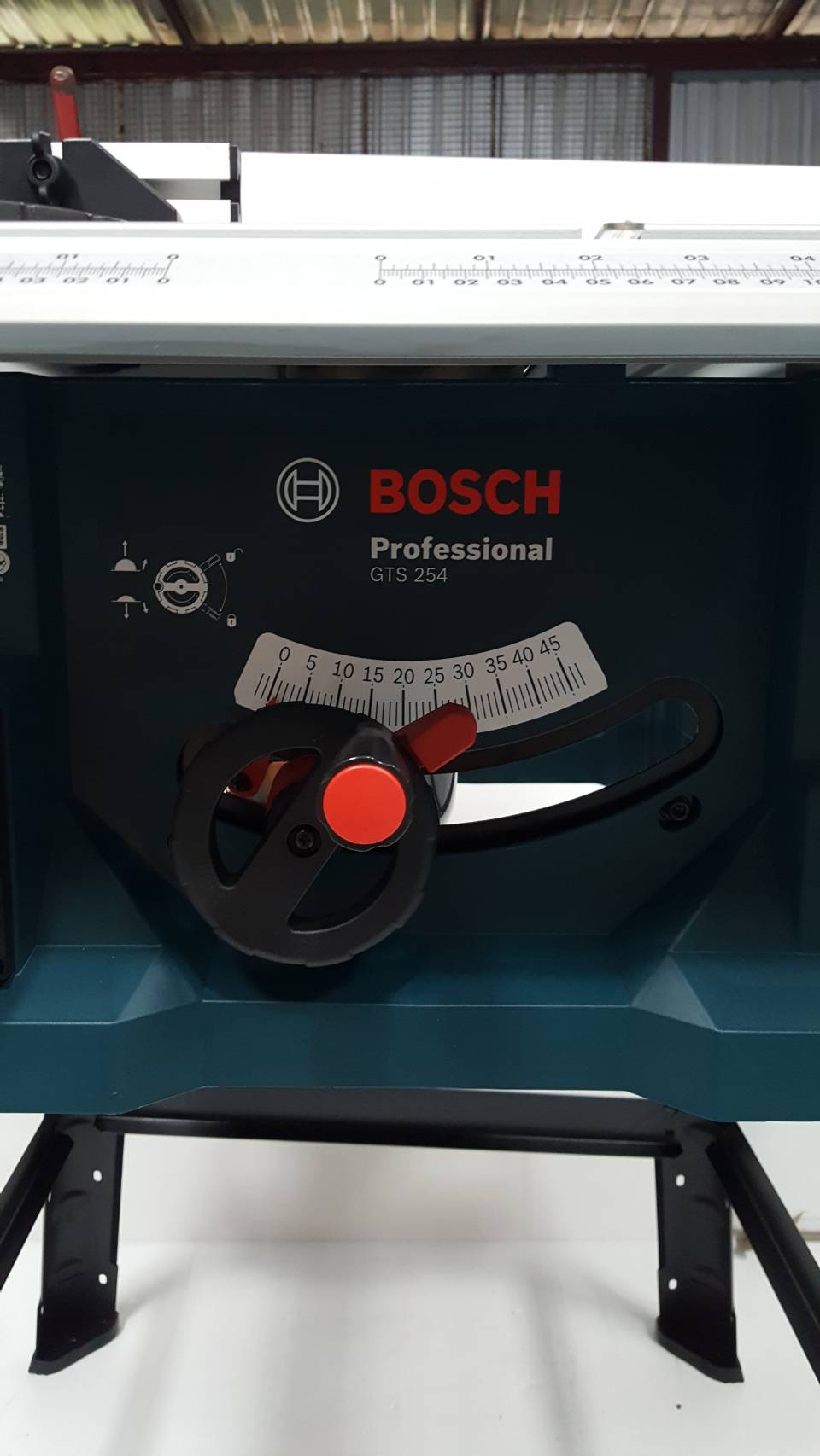 โต๊ะเลื่อยวงเดือน10" GTS254 BOSCH
