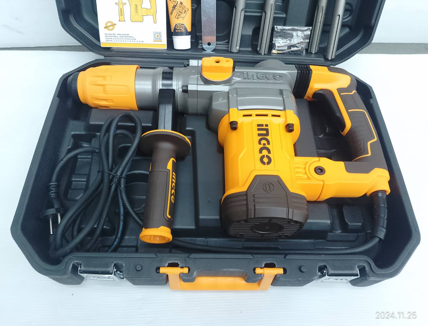 INGCO สว่านโรตารี่ 1600W Chipping Gun SDS-MAX RH1600388