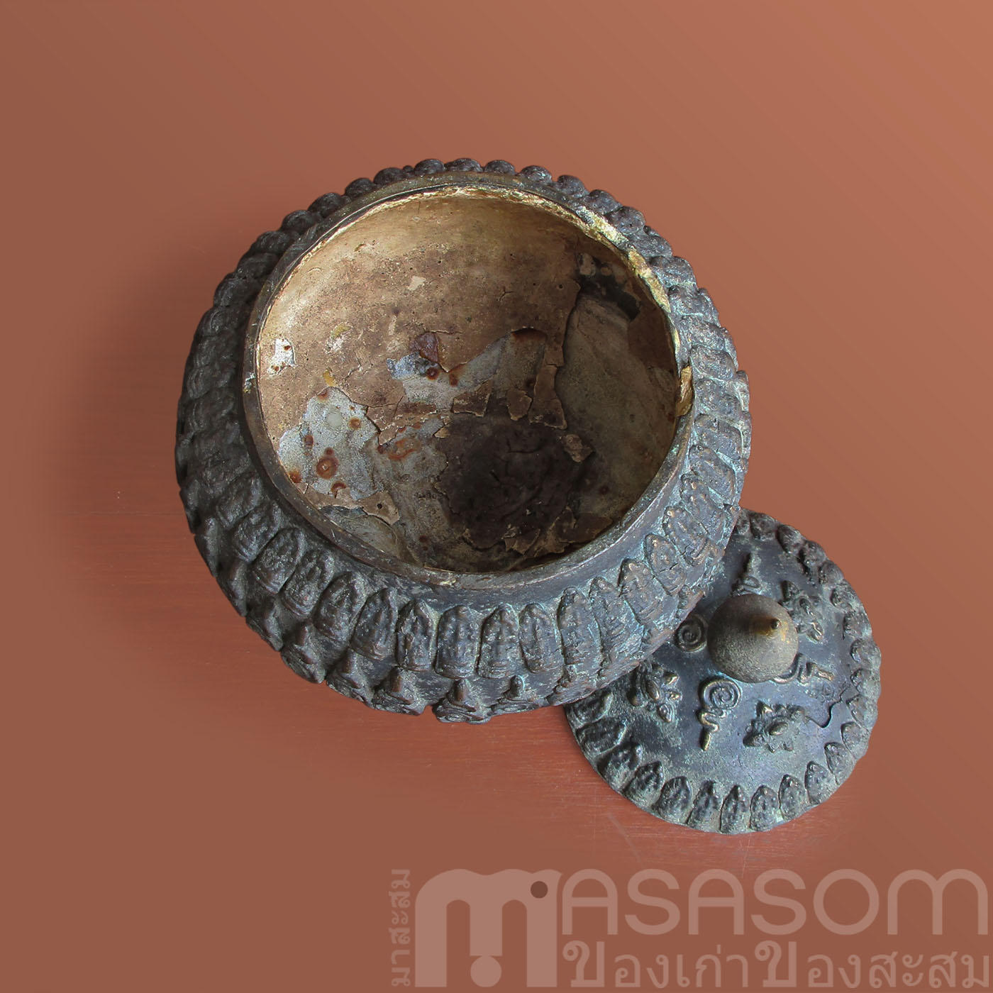 โถน้ำมนต์สัมฤทธิ์ของเก่า