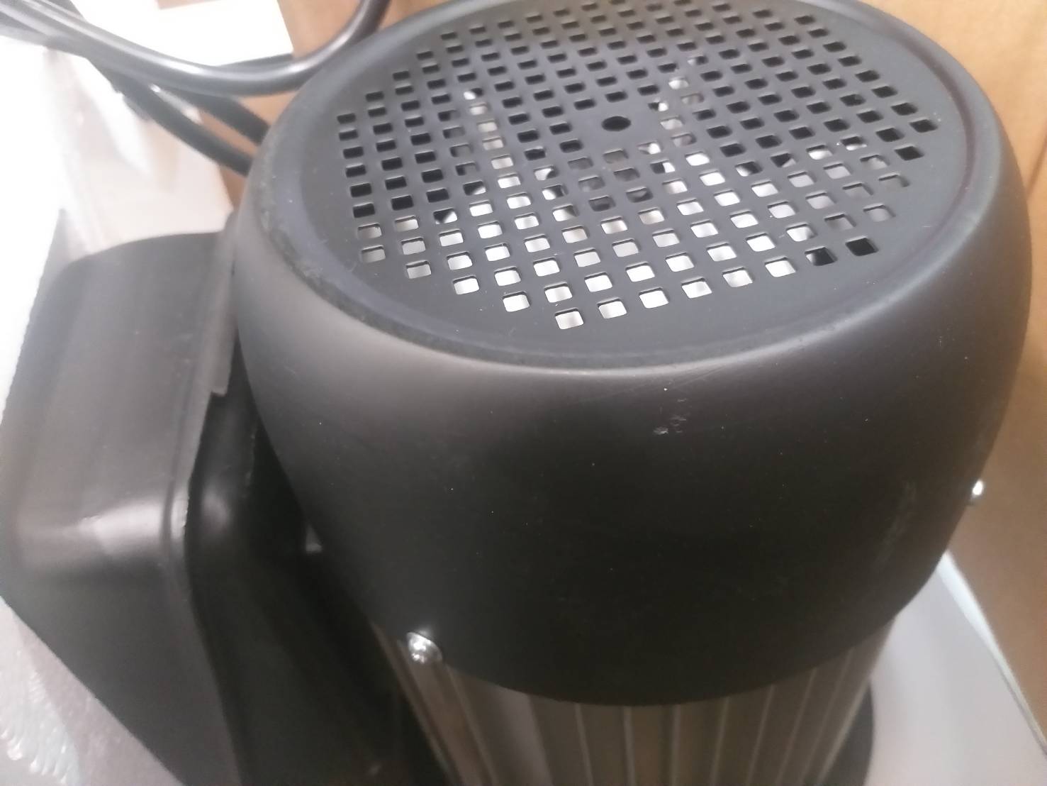 เครื่องดูดฝุ่นเศษไม้ DC28 POLO