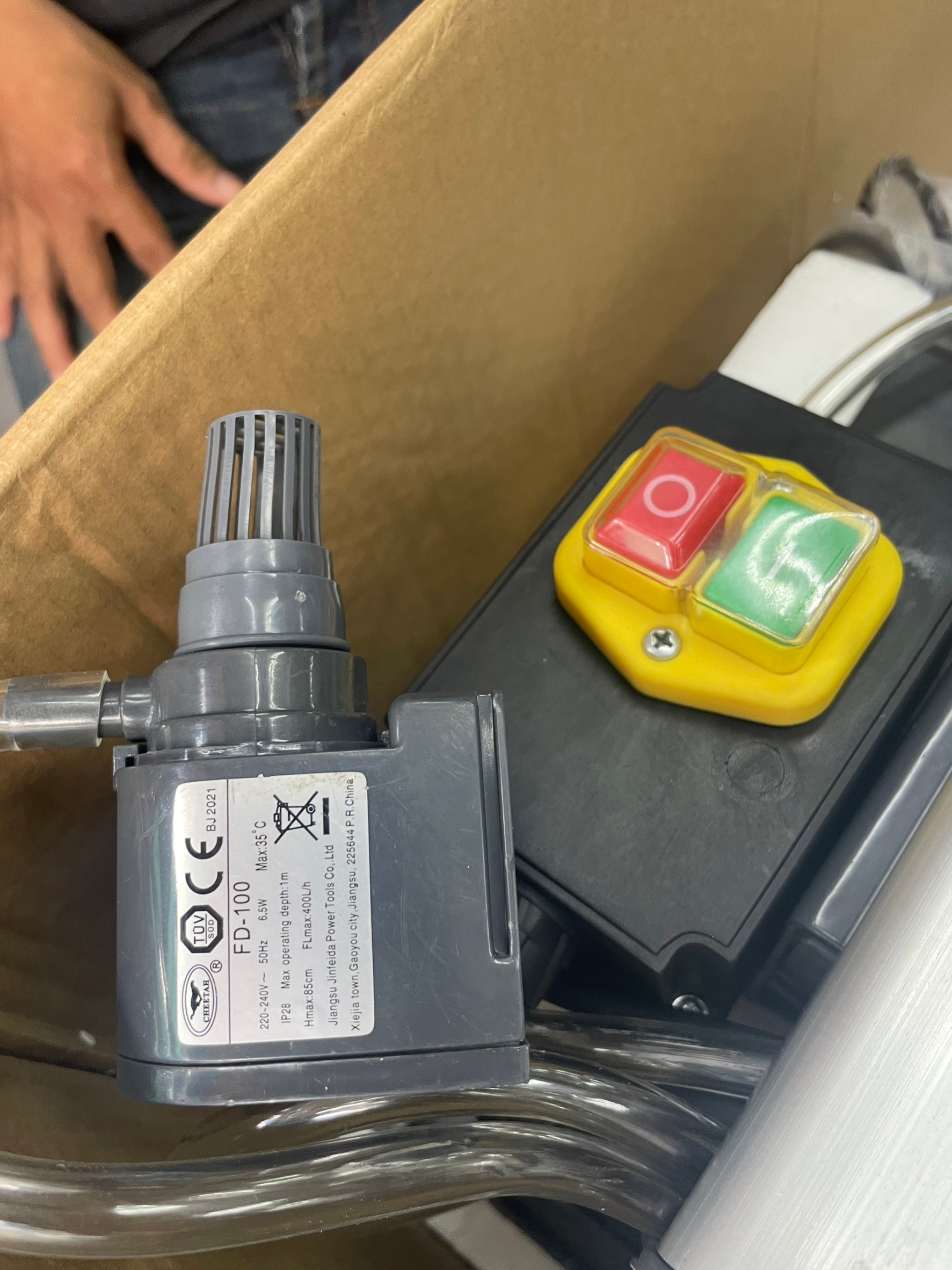 โต๊ะตัดกระเบื้อง36" (90ซม.)ใส่ใบ10" พร้อมขาตั้ง TS6112501 TOTAL