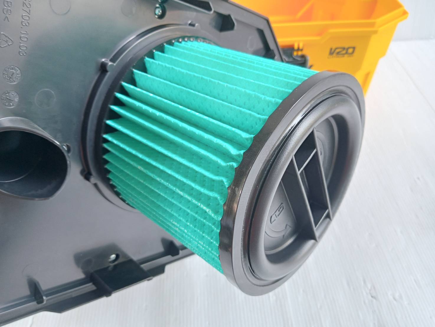 เครื่องดูดฝุ่นไร้สาย20V รุ่น SCV002 STANLEY (เครื่องเปล่า)