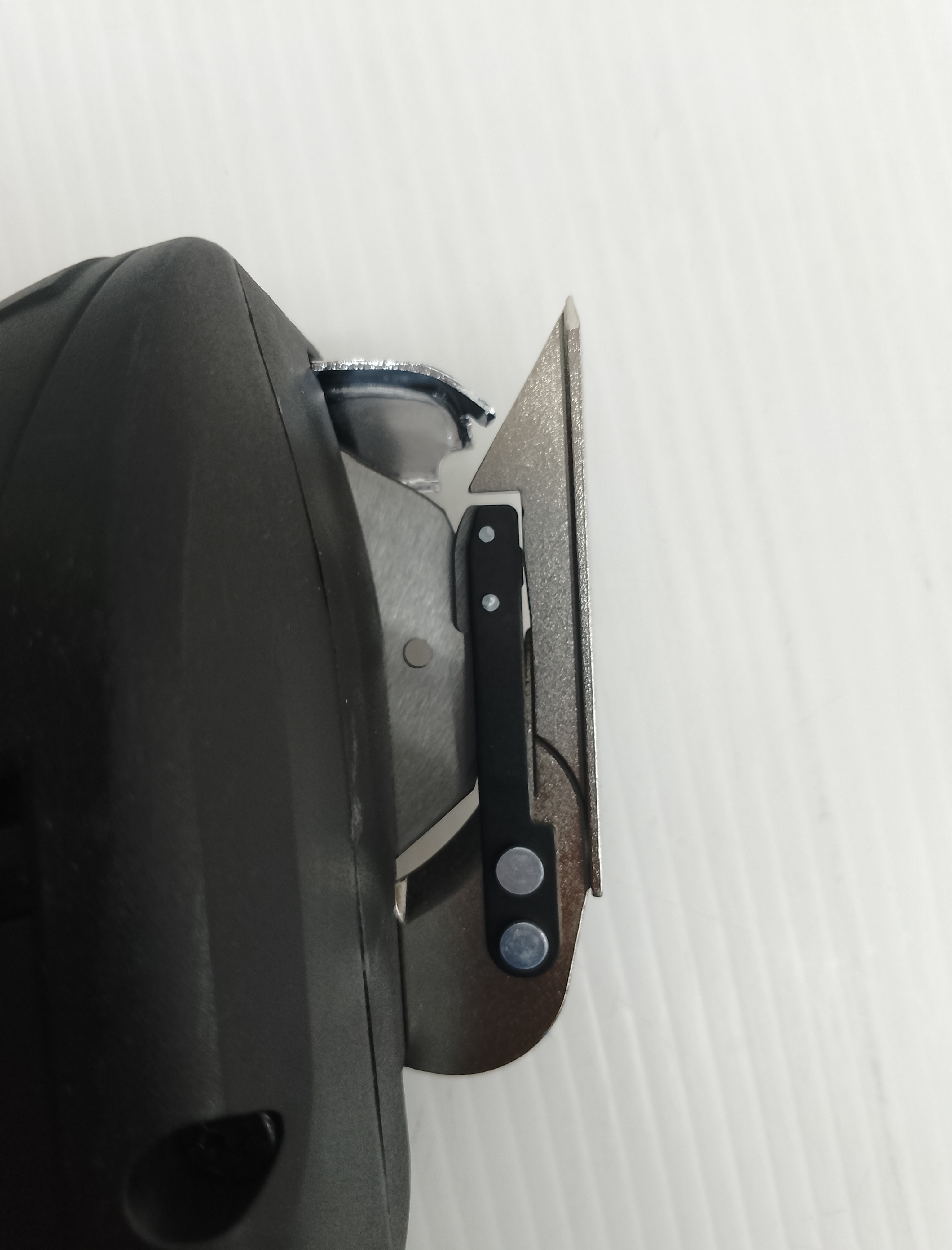 กรรไกรตัดอเนกประสงค์ไร้สาย GUS12V-300 BOSCH SOLO