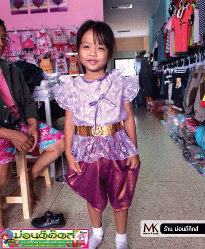 อุปกรณ์ร้านขายเสื้อผ้า
