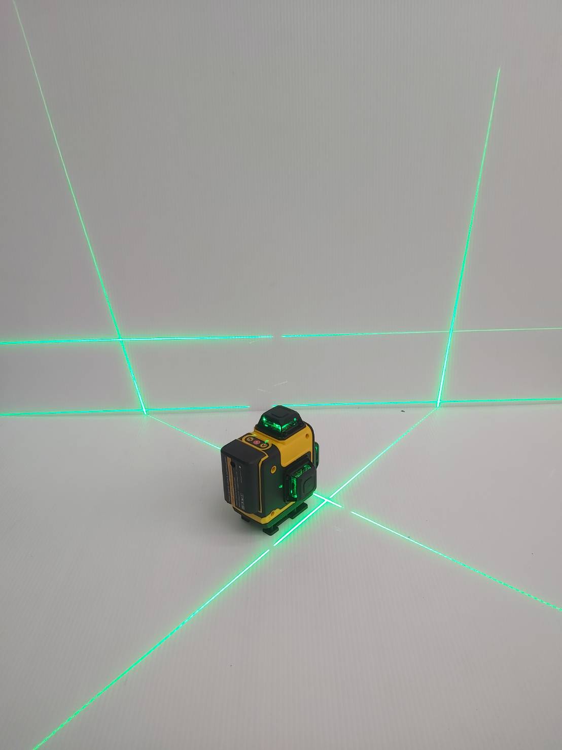 เลเซอร์ระดับ16เส้น แสงเขียว WD-16 BONCHI พร้อมขาตั้ง