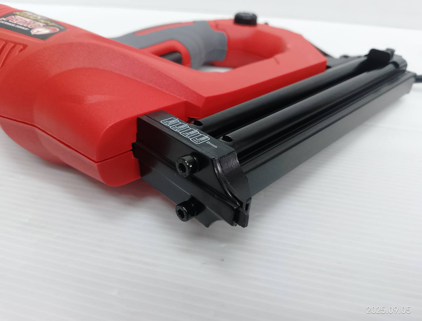 ปืนยิงตะปูไฟฟ้า 2in1 A-OK-EN3225 OKURA