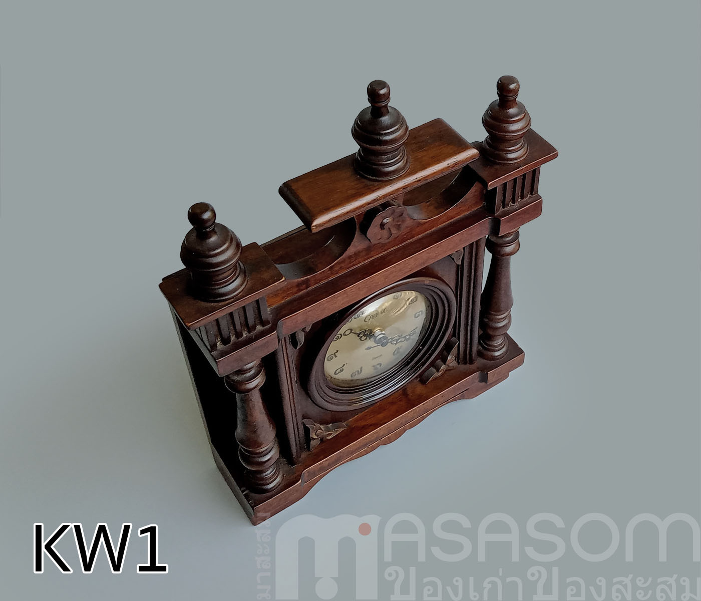 นาฬิกาไม้เก่าแขวนผนัง