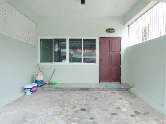 H1123 ขายทาวน์เฮ้าส์ 2 ชั้น 16 ตร.วา หมู่บ้านจินดาทาวน์ หลังมุม รีโนเวทใหม่ ซอยคู้บอน 27 แยก 56 (รามอินทรา กม. 8)