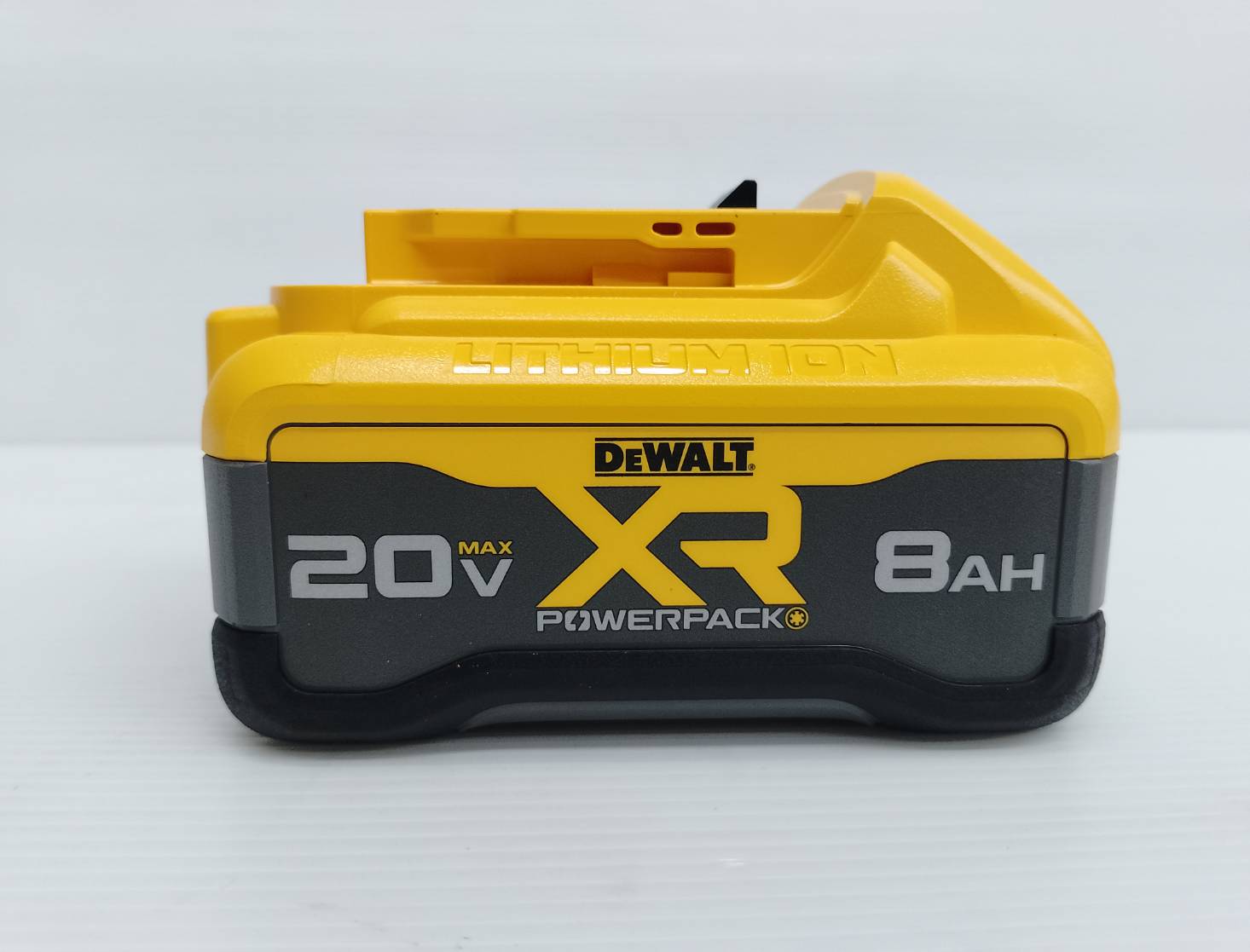 แบตเตอรี่ 20V / 8.0Ah DCB2108 DEWALT