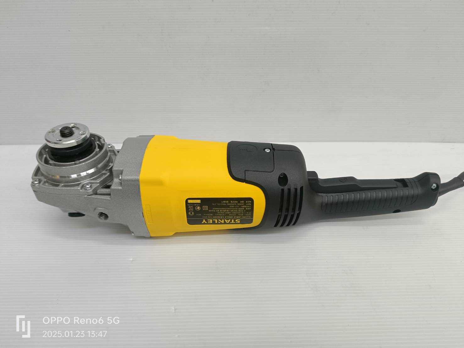 STANLEY เครื่องเจียรไฟฟ้า 2200W 9 นิ้ว รุ่น SL229S