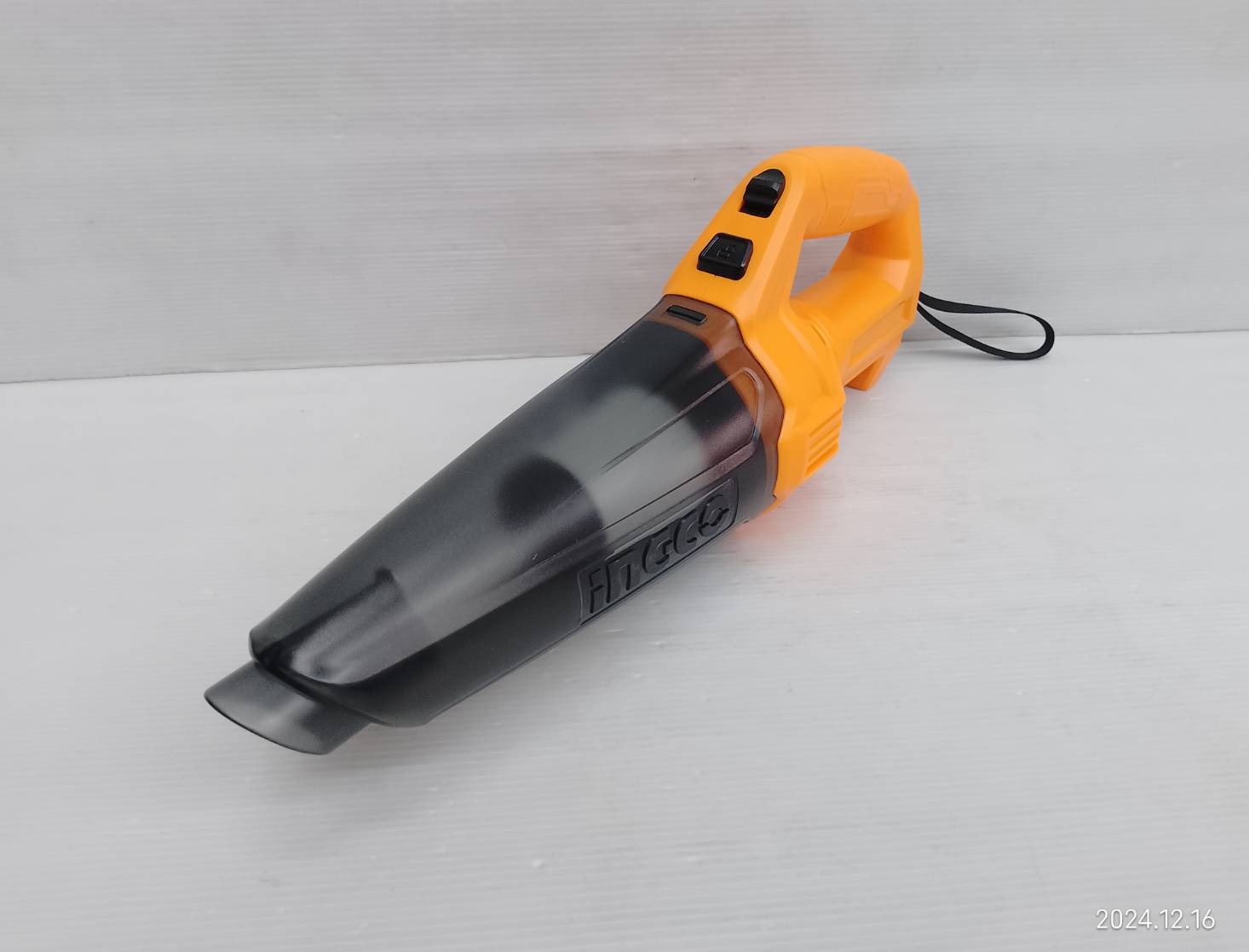 INGCO เครื่องดูดฝุ่นไร้สาย 12V CVLI2026 (เครื่องเปล่า)
