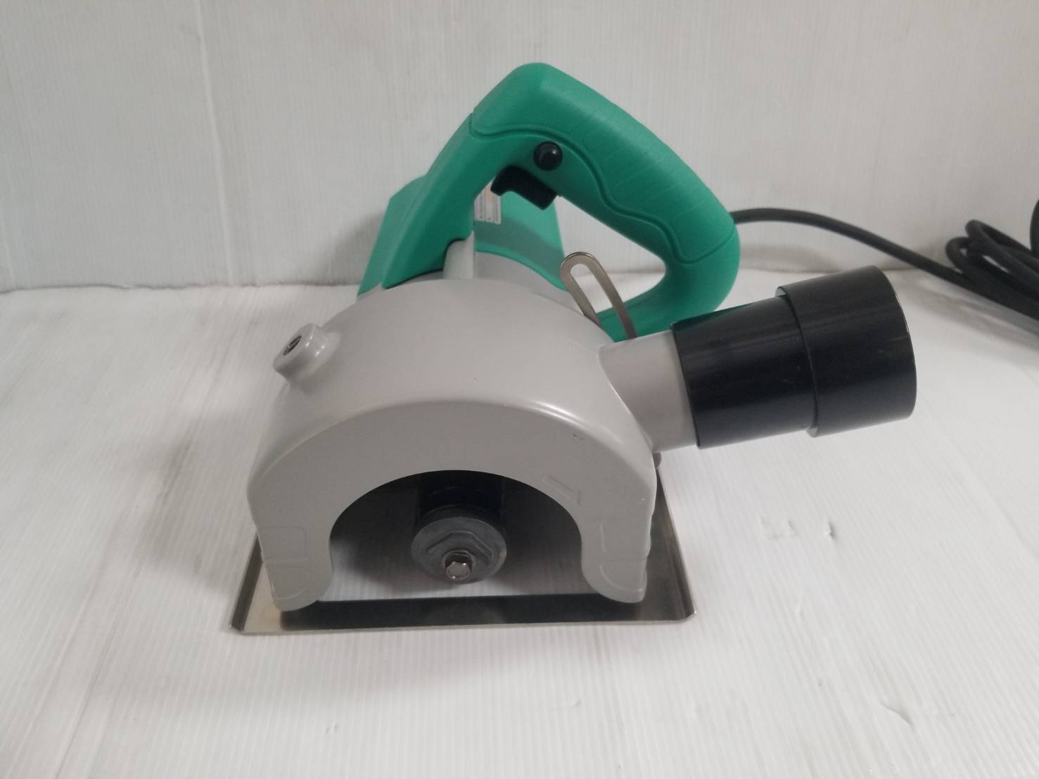 เครื่องเซาะร่องคอนกรีต4" ใบคู่ AZR110 DCA