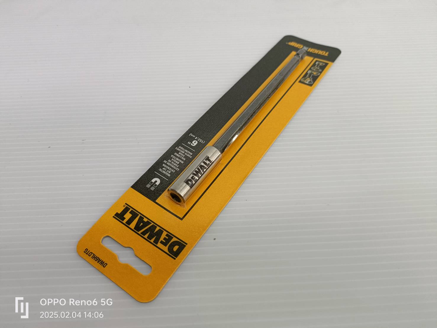 ก้านต่อดอกไขควง1/4 ยาว152มม. DWA6HLDTG DEWALT มีแม่เหล็กในตัว