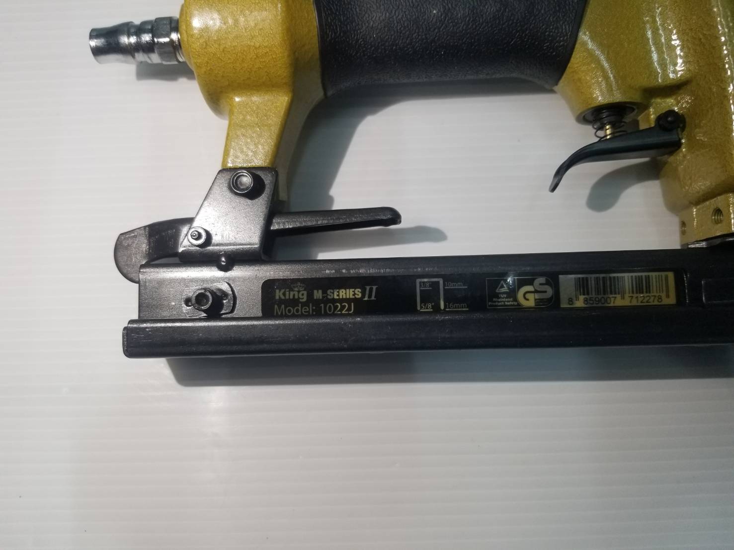 แม็กยิงตะปูลม ขาคู่ 1022 KING (M-SERIES) II