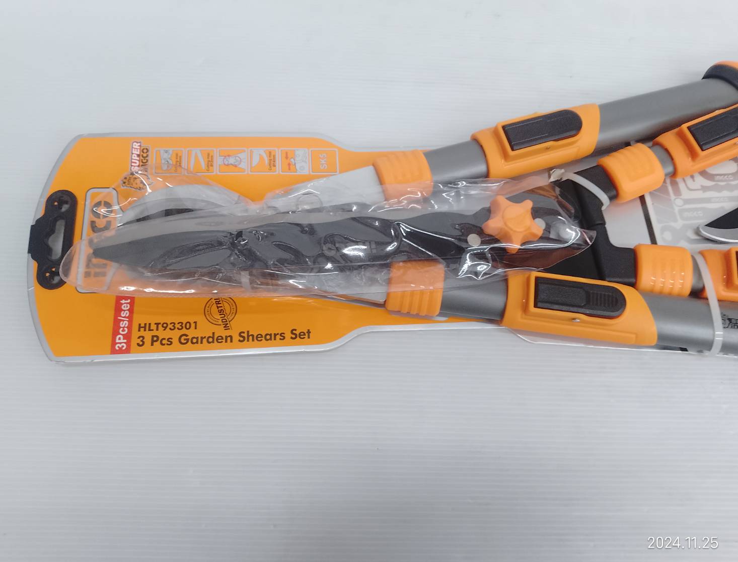 INGCO ชุดกรรไกรตัดกิ่ง 3 ชิ้น HLT93301