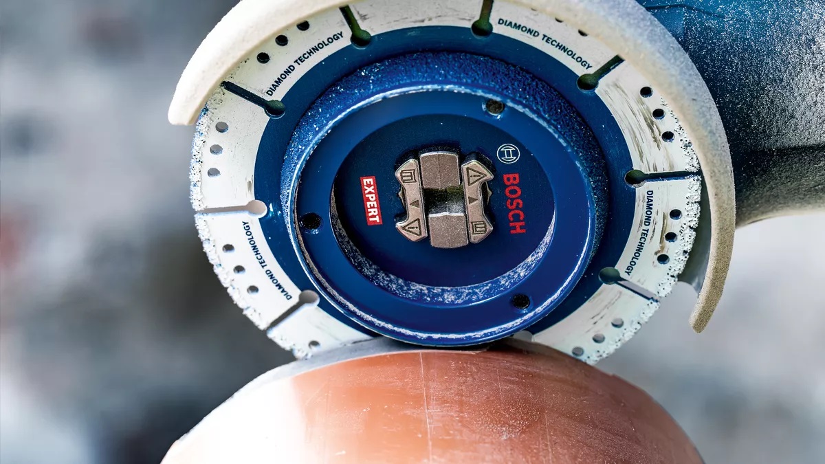 ใบตัดท่อ5" พร้อมลบคมในตัว BOSCH X-LOCK