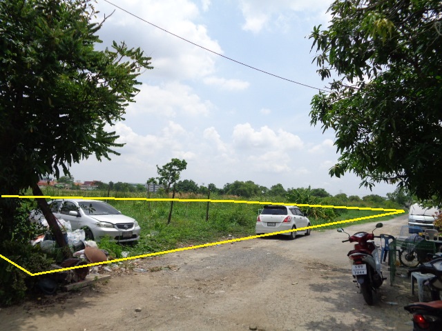 H1197 ขายที่ดินเปล่า 3 ไร่ 44 ตารางวา ถนนคุ้มเกล้า ซอย3/1 (ซอยเฮง ออมสิน) ใกล้ถนนสุวินทวงศ์ แขวงลำปลาทิว เขตลาดกระบัง