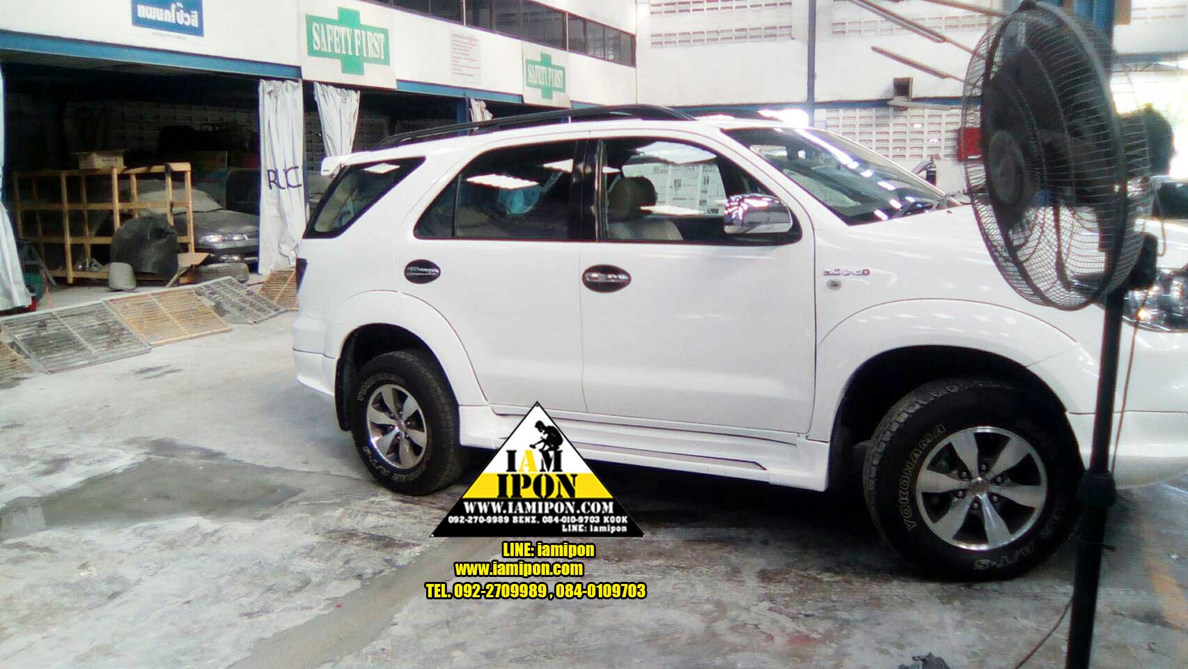 PLATE DOOR HANDLE TOYOTA FORTUNER 2005-2013 FLATBLACK เบ้ารองมือเปิดฟอร์จูนเนอร์ 2005-2013