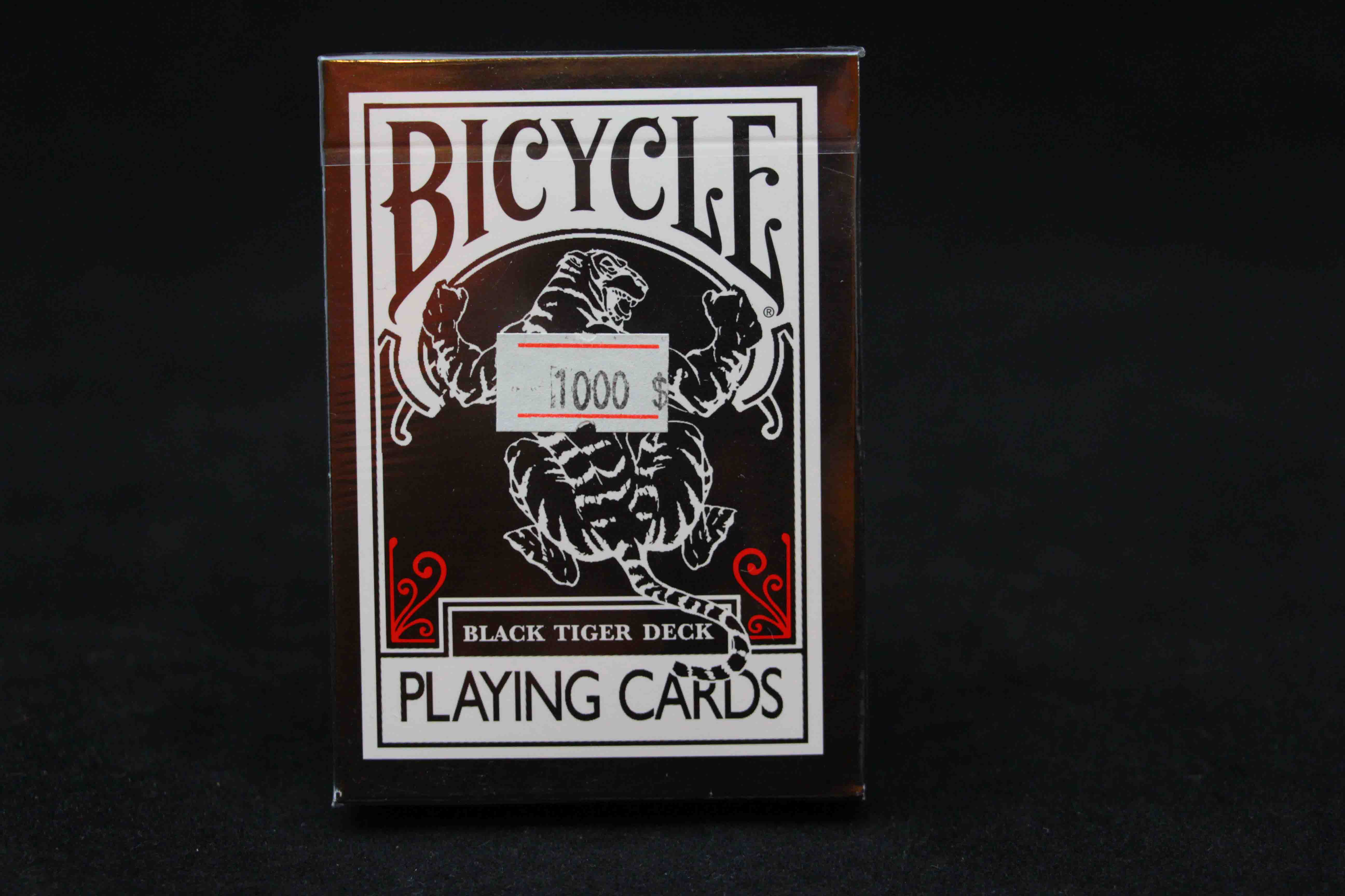 ไพ่มายากล Bicycle Black Tigers Deck (Red Pips)