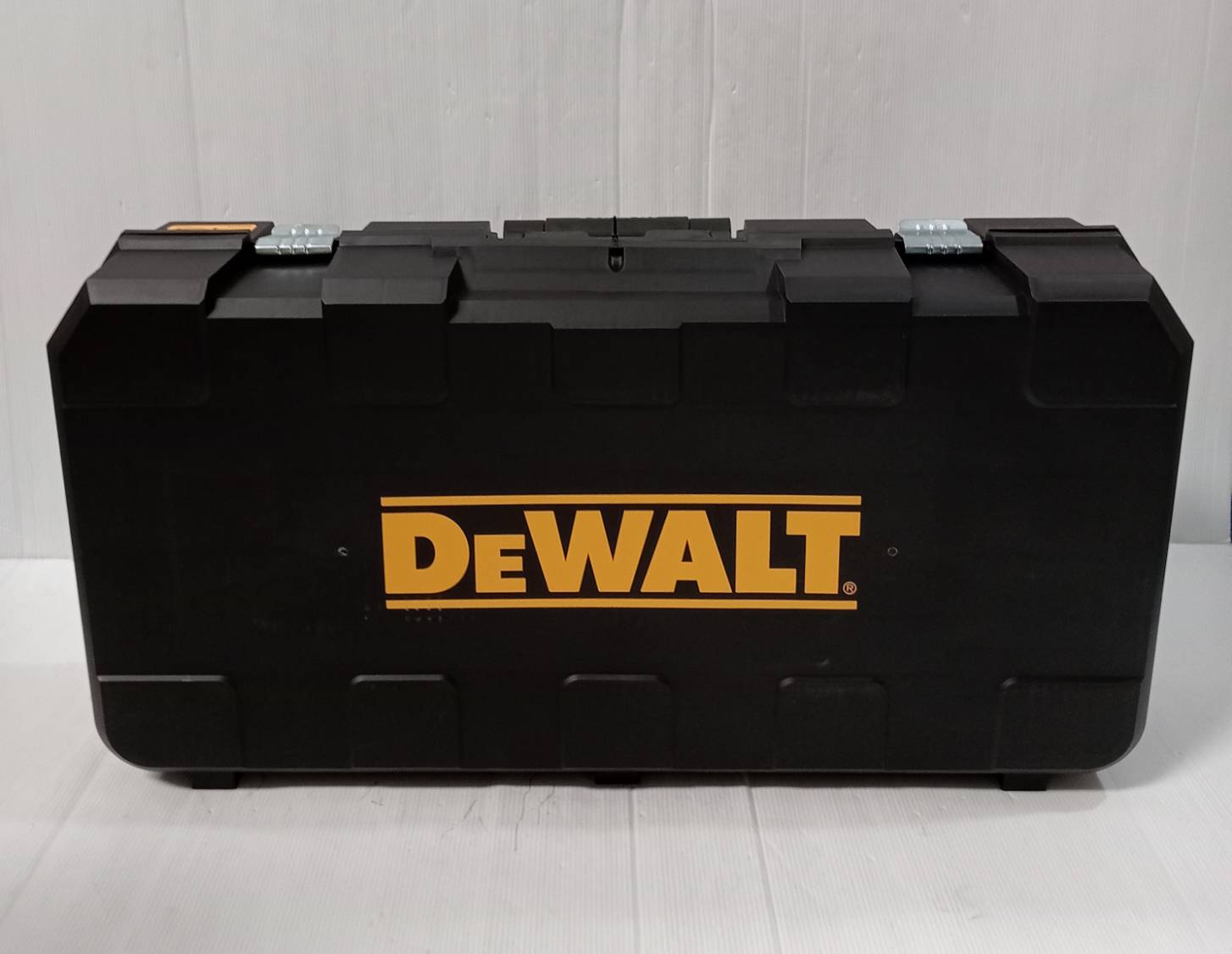 สกัดไฟฟ้า D25911K DEWALT SDS-MAX