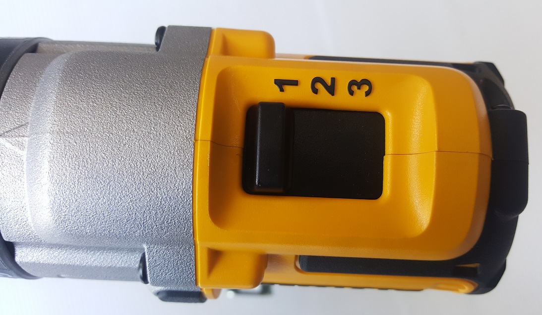 สว่านกระแทกไร้สาย18V DCD996N DEWALT