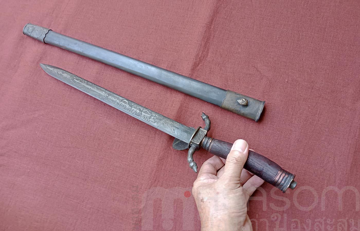 มีดดาบสั้นด้ามขากวาง