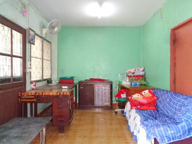 🚩H1252 ขายทาวน์โฮม 3ชั้น 26.5 ตารางวา หลังมุม หมู่บ้านวรารักษ์ ซอยเลียบคลองสอง27 ใกล้ซาฟารีเวิลด์ เขตคลองสามวา