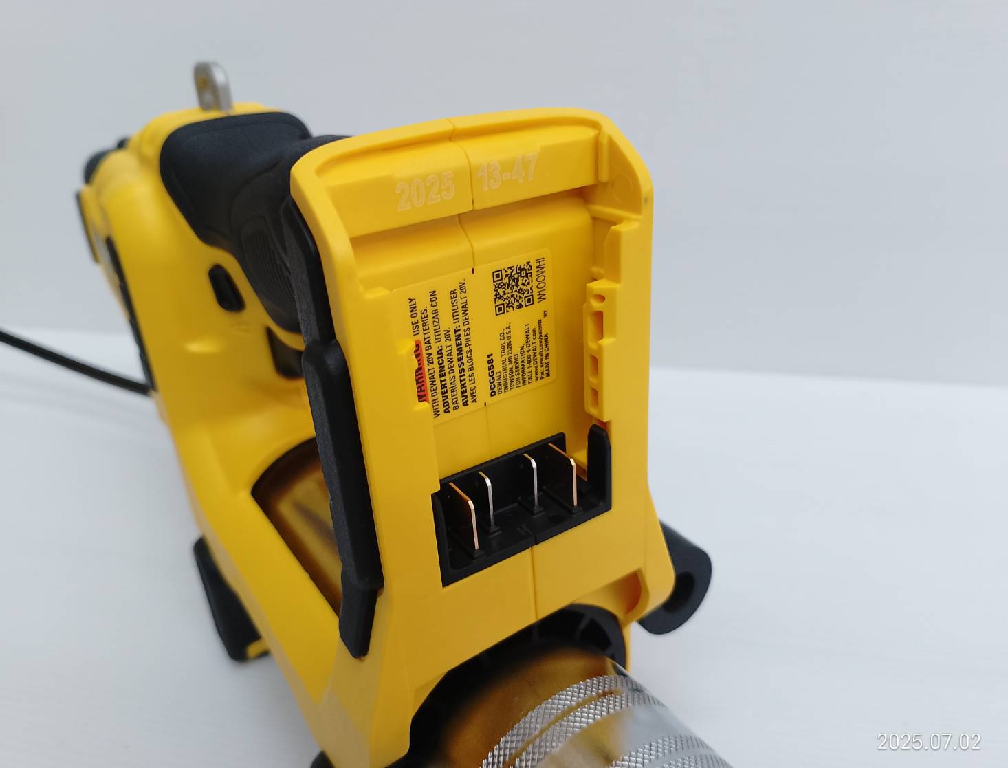 ปืนอัดจารบี20V DCGG581B-B1 DEWALT (ตัวเปล่า)