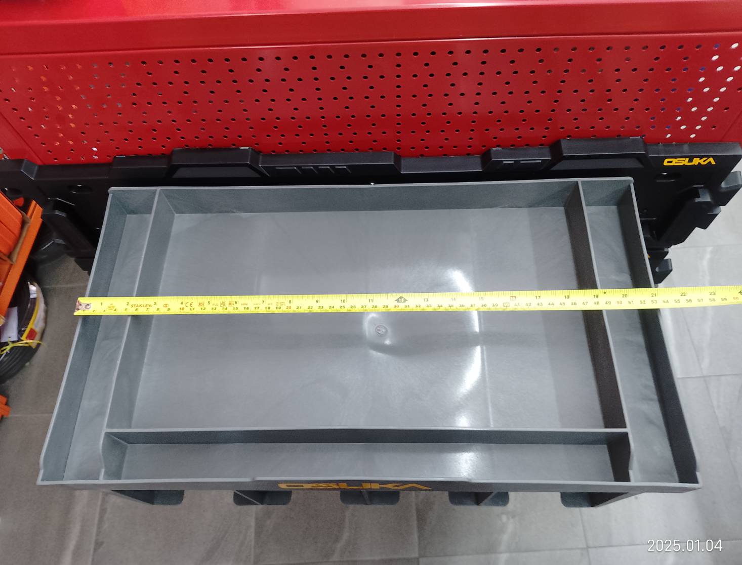 ชั้นวางเครื่องมือช่างไร้สาย (พลาสติก) OSMWS23002 OSUKA