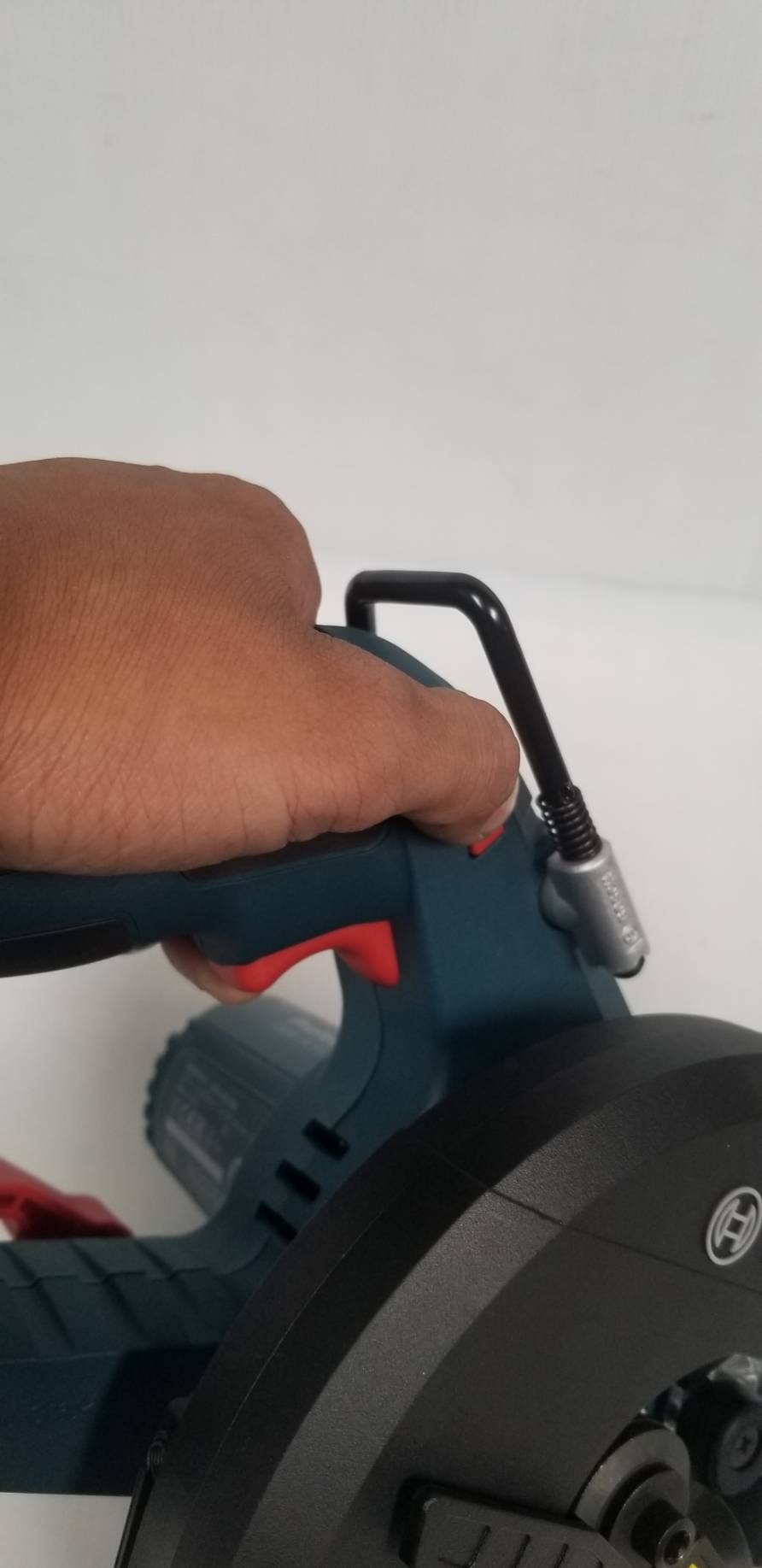 เลื่อยวงเดือนตัดเหล็ก18V GKM18V-LI BOSCH KIT