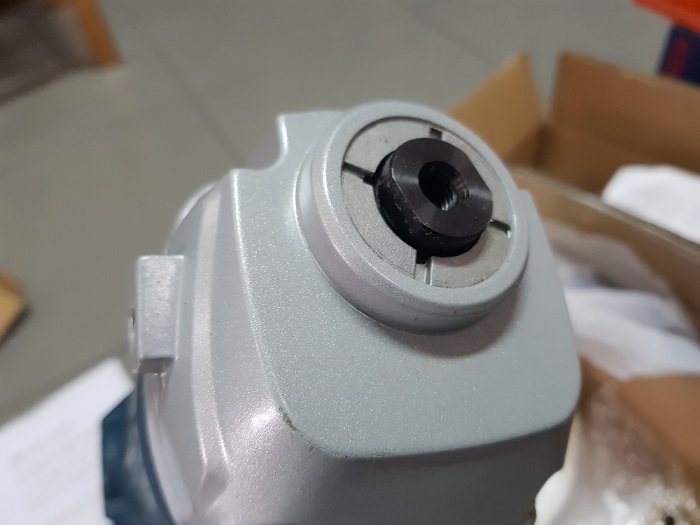 เครื่องขัดสี GPO950 BOSCH