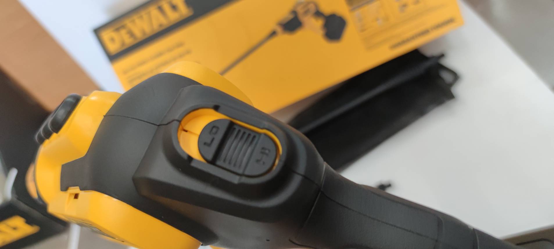ปืนฉีดน้ำไร้สาย20V DCPW550B-XJ DEWALT
