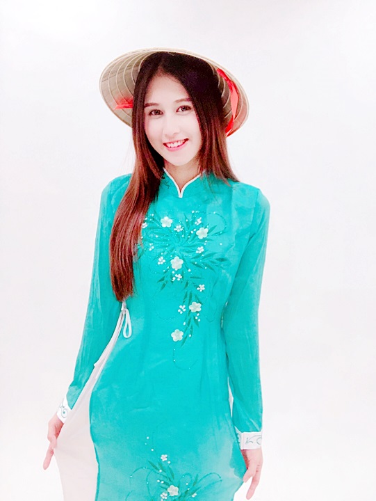 ชุดอ๋าวหย่าย ชุดเวียดนาม