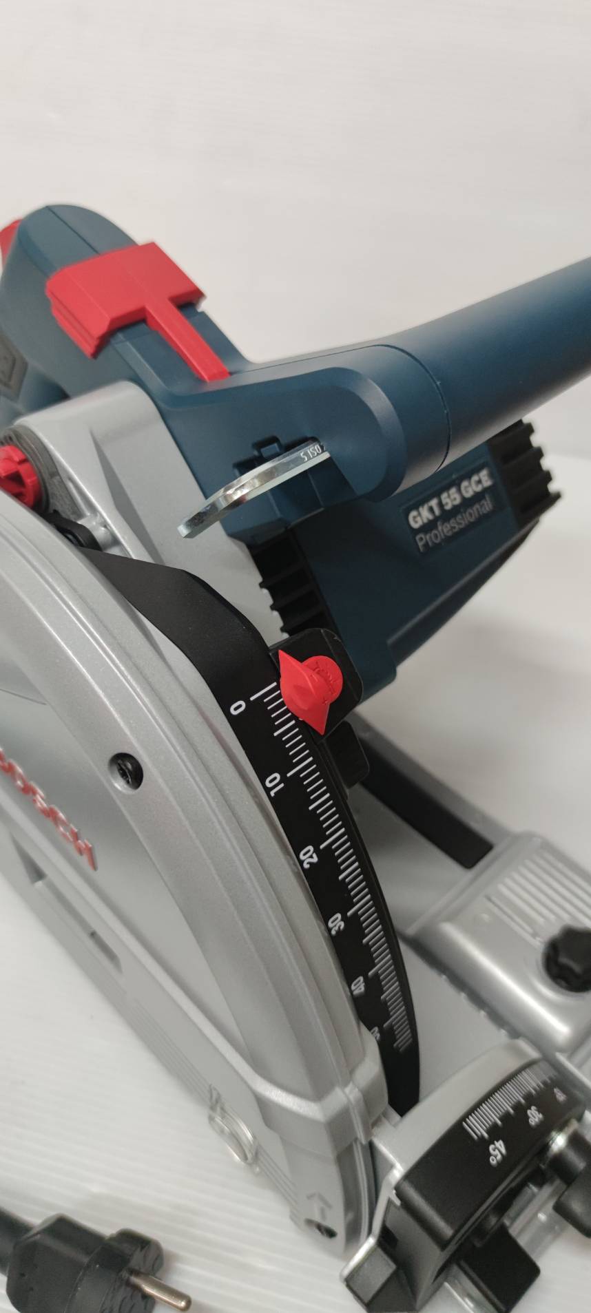 เลื่อยวงเดือน GKT55GCE BOSCH (ไม่รวมราง)