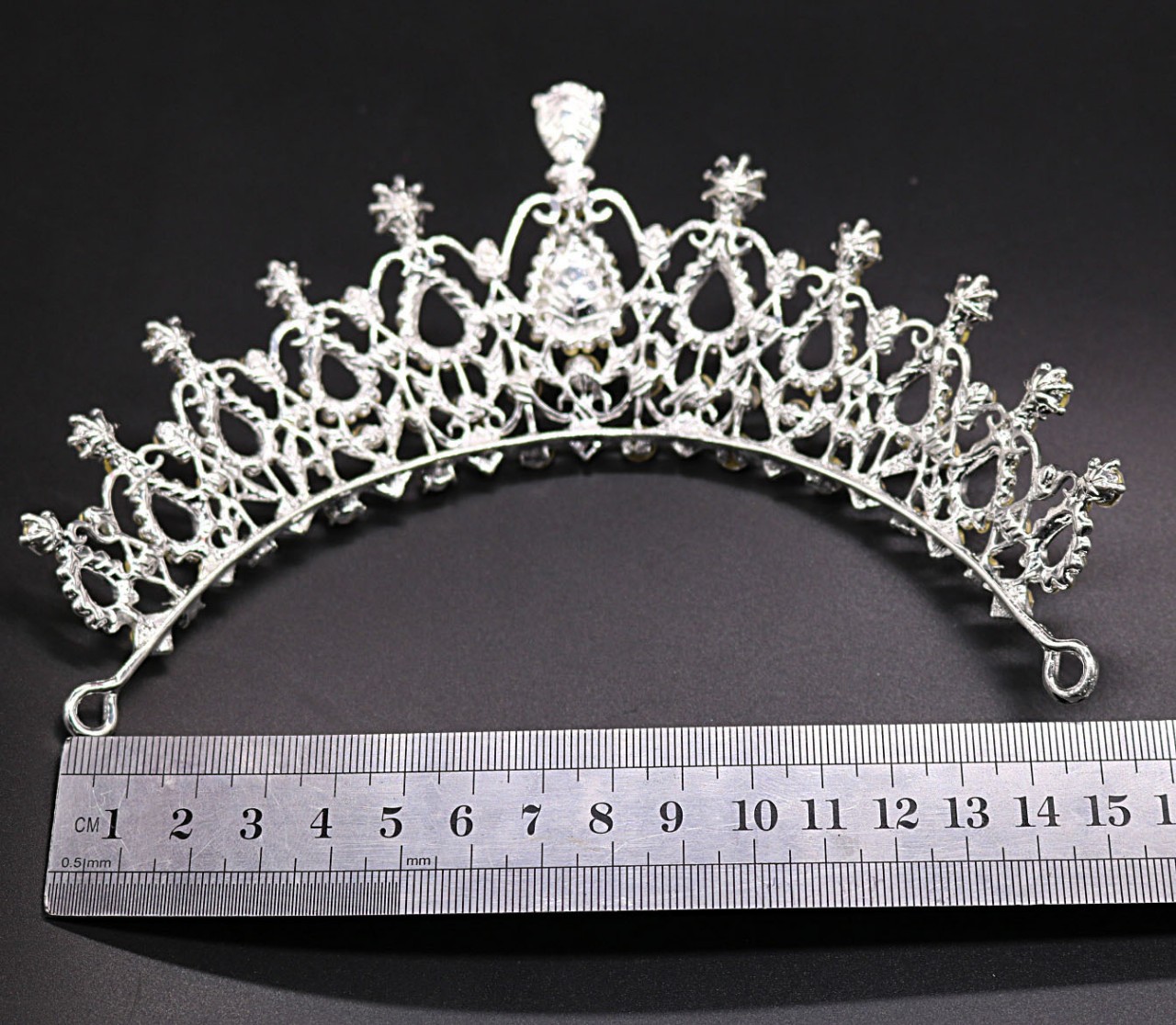 (พร้อมส่ง) เทียร่า 004 สีเงิน มงกุฎนางงาม มงกุฎเจ้าหญิง งานสวย ปราณีต QCเพชรทุกเม็ด สินค้าพร้อมส่งจากไทย