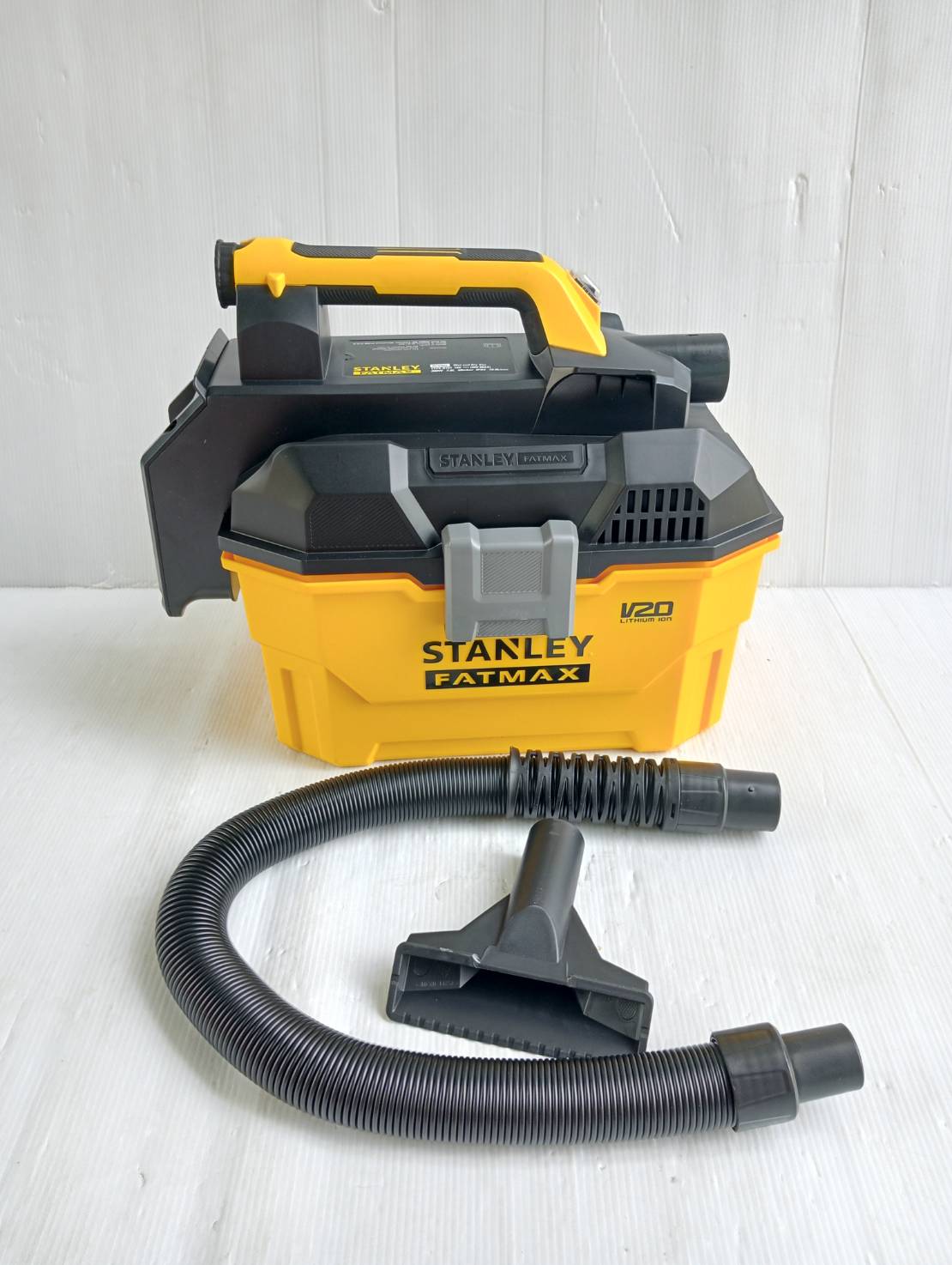 เครื่องดูดฝุ่นไร้สาย20V รุ่น SCV002 STANLEY (เครื่องเปล่า)