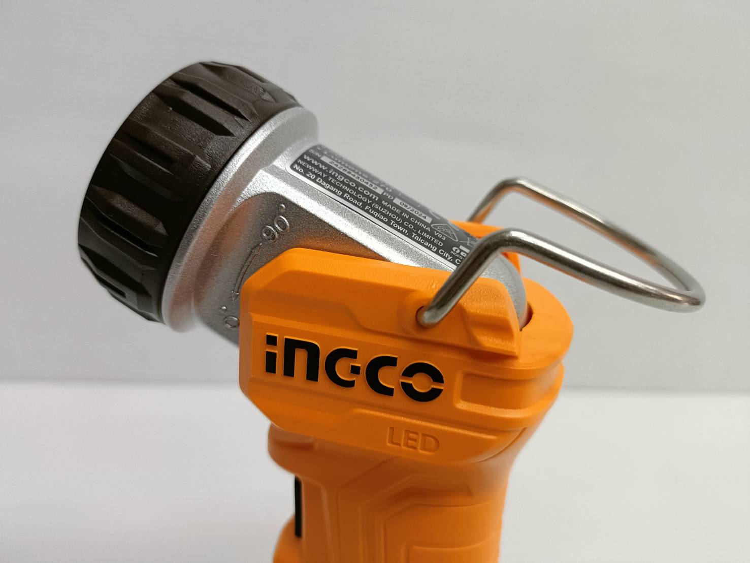 INGCO ไฟฉายLED 20V ปรับหัวได้ 90โองศา 5W รุ่น CWLI2038 (ตัวเปล่า)