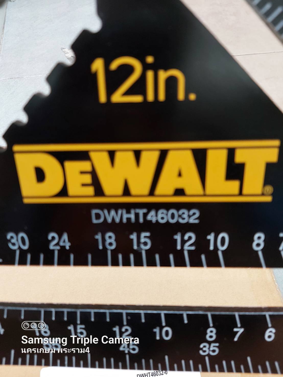 ฉากวัดสามเหลี่ยม12" DWHT46032-0 DEWALT