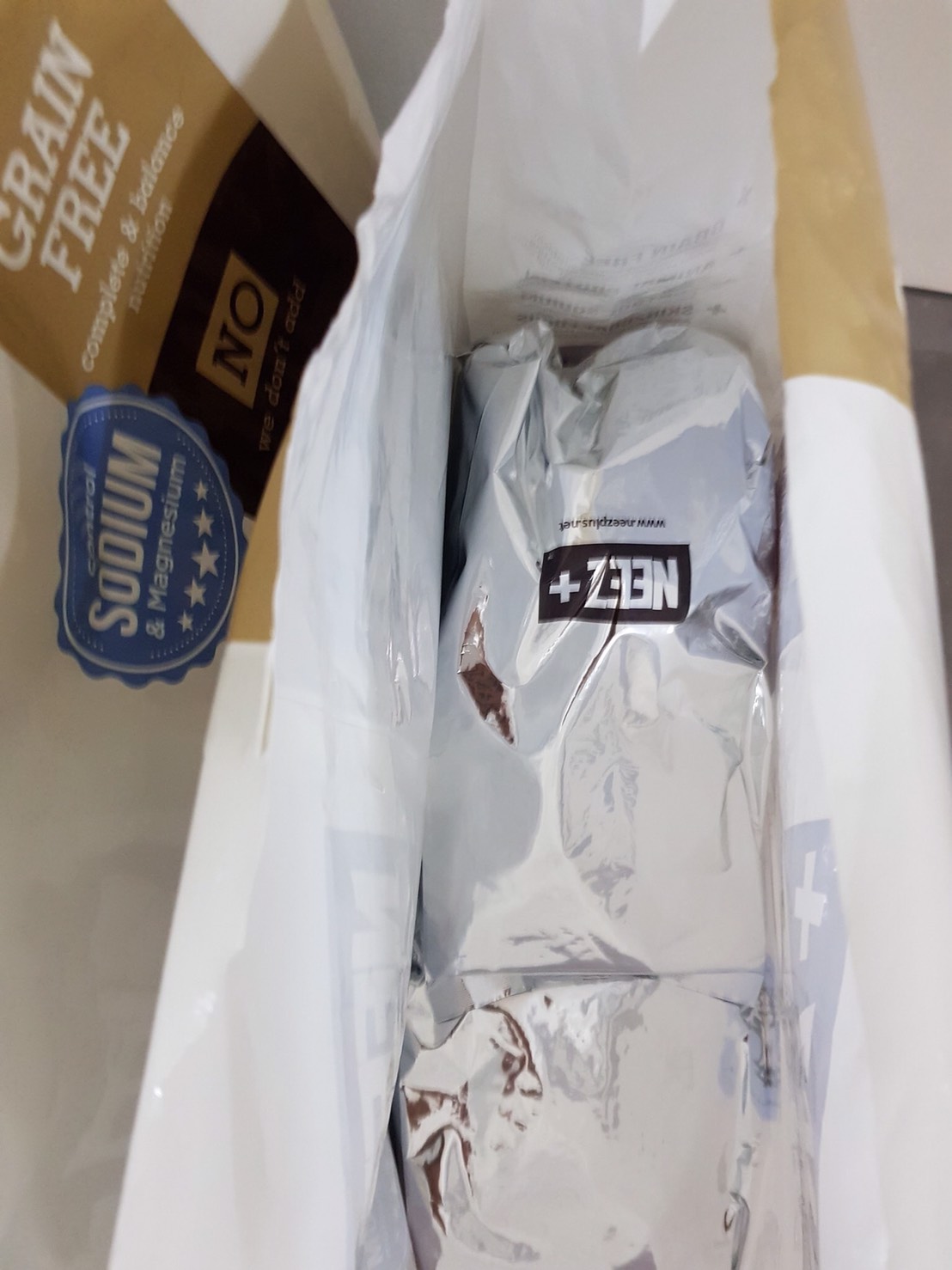 NEEZ+อาหารแมว นีซพลัส เกรนฟรี พรีเมี่ยมสำหรับน้องแมว 🐥สูตรลูกแมว 1 กิโล 270.- เหมาะกับ1ปีแรกโดยเฉพาะ