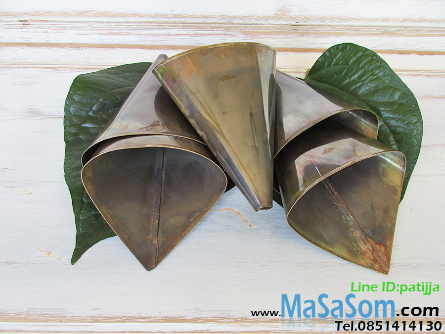 ซองพลูทองเหลือง